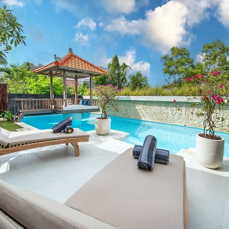 Tropical Villa Senang ウルワツ エクステリア 写真
